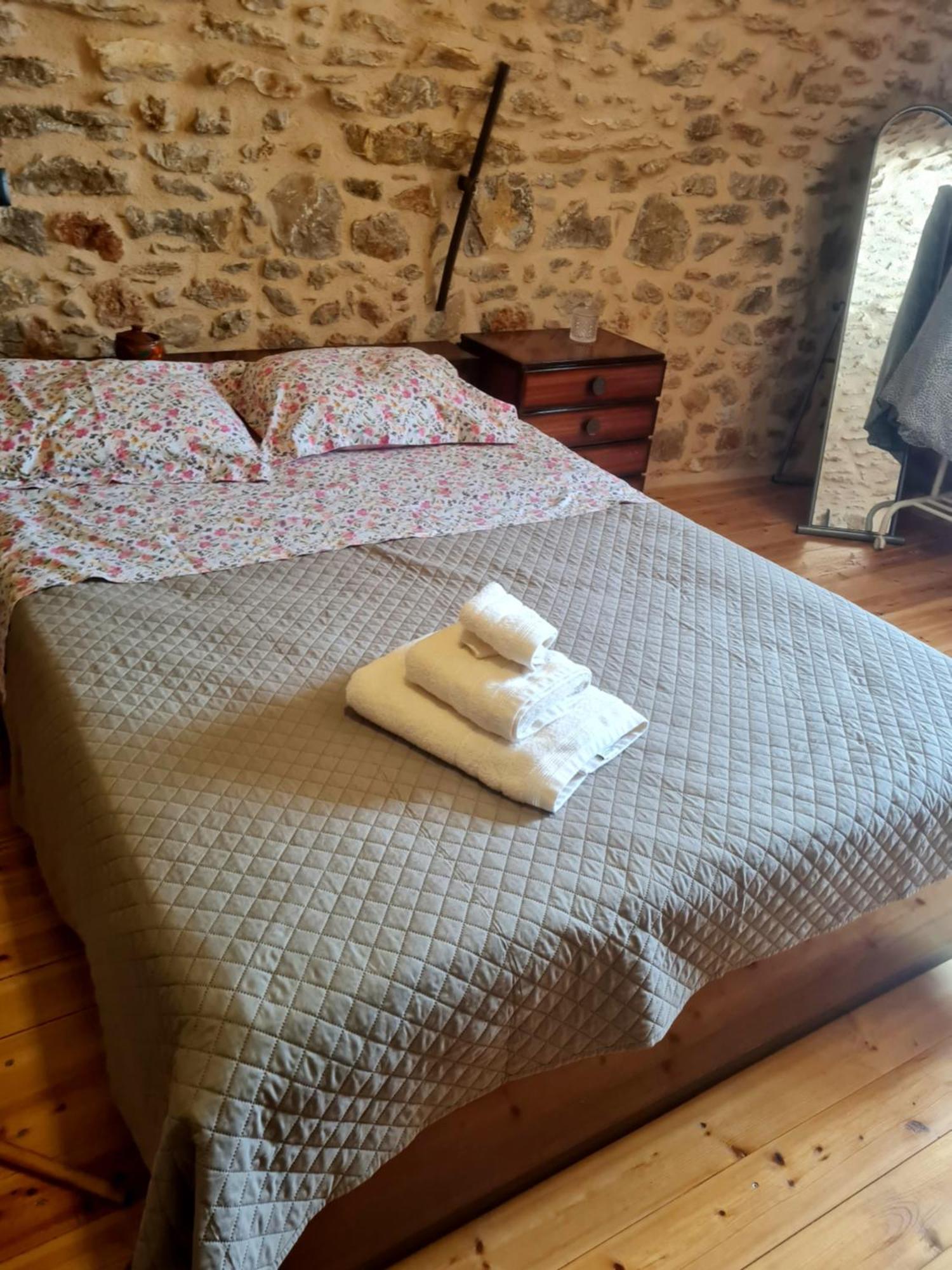 Village Home Agios Georgios Sykousis Exteriér fotografie